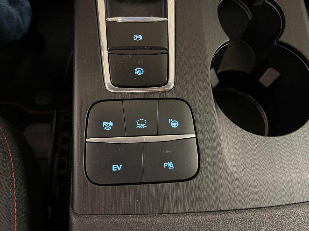 Kuga 27