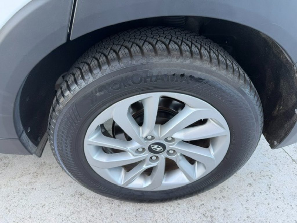 HYUNDAI Tucson 1.7 CRDi XPossible - 6
