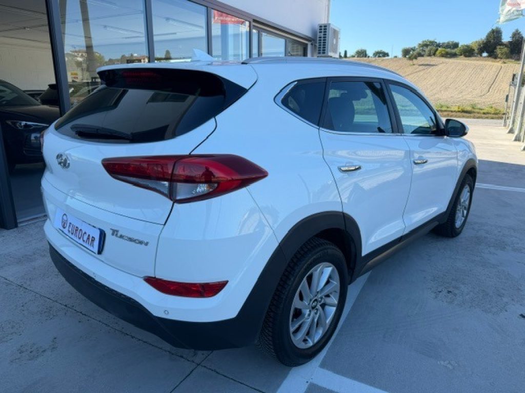 HYUNDAI Tucson 1.7 CRDi XPossible - 9