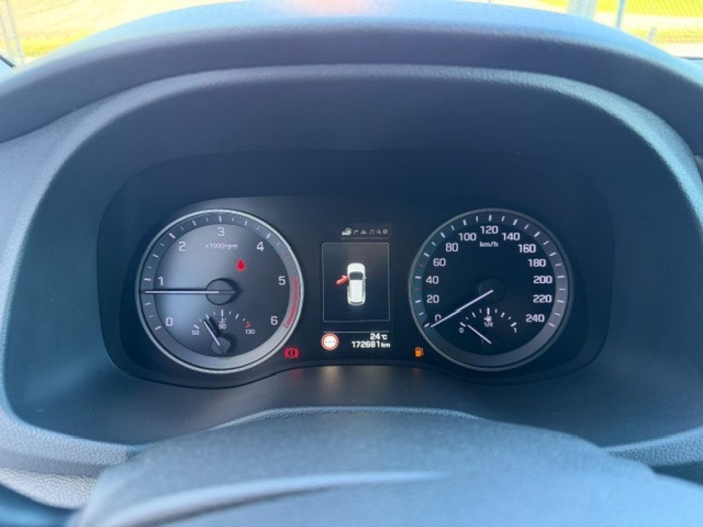 HYUNDAI Tucson 1.7 CRDi XPossible - 17