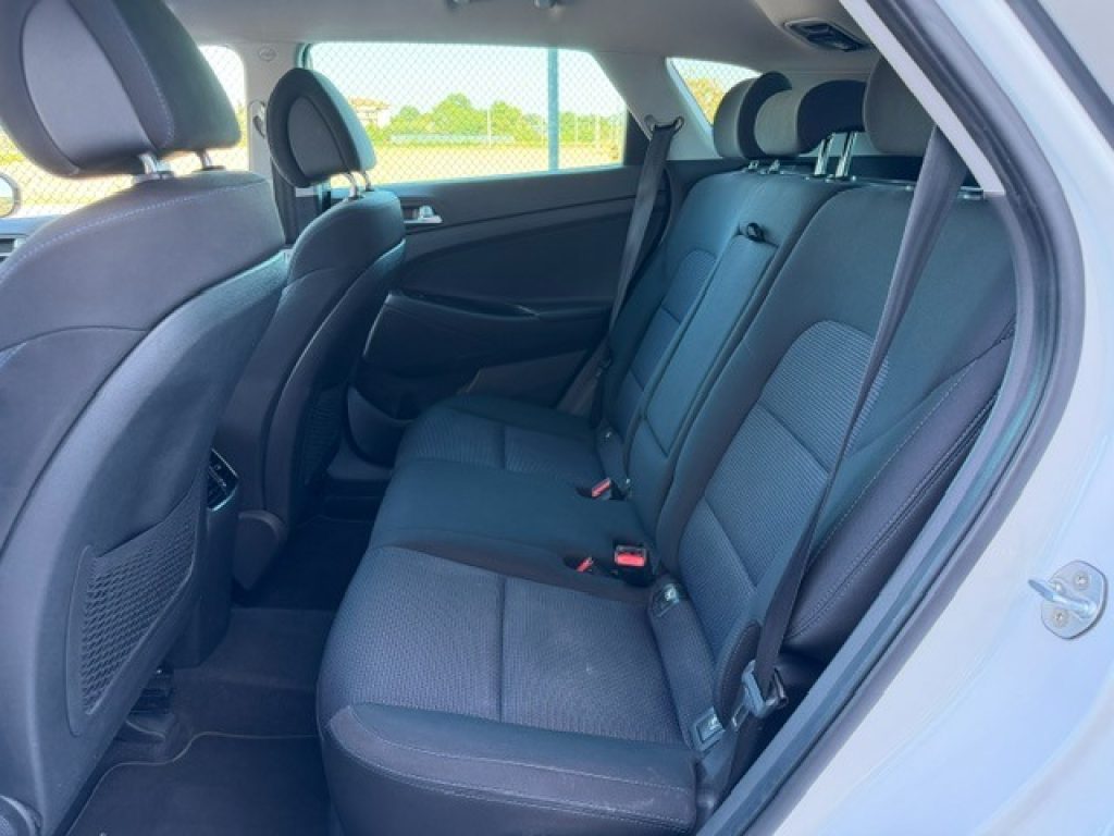 HYUNDAI Tucson 1.7 CRDi XPossible - 25