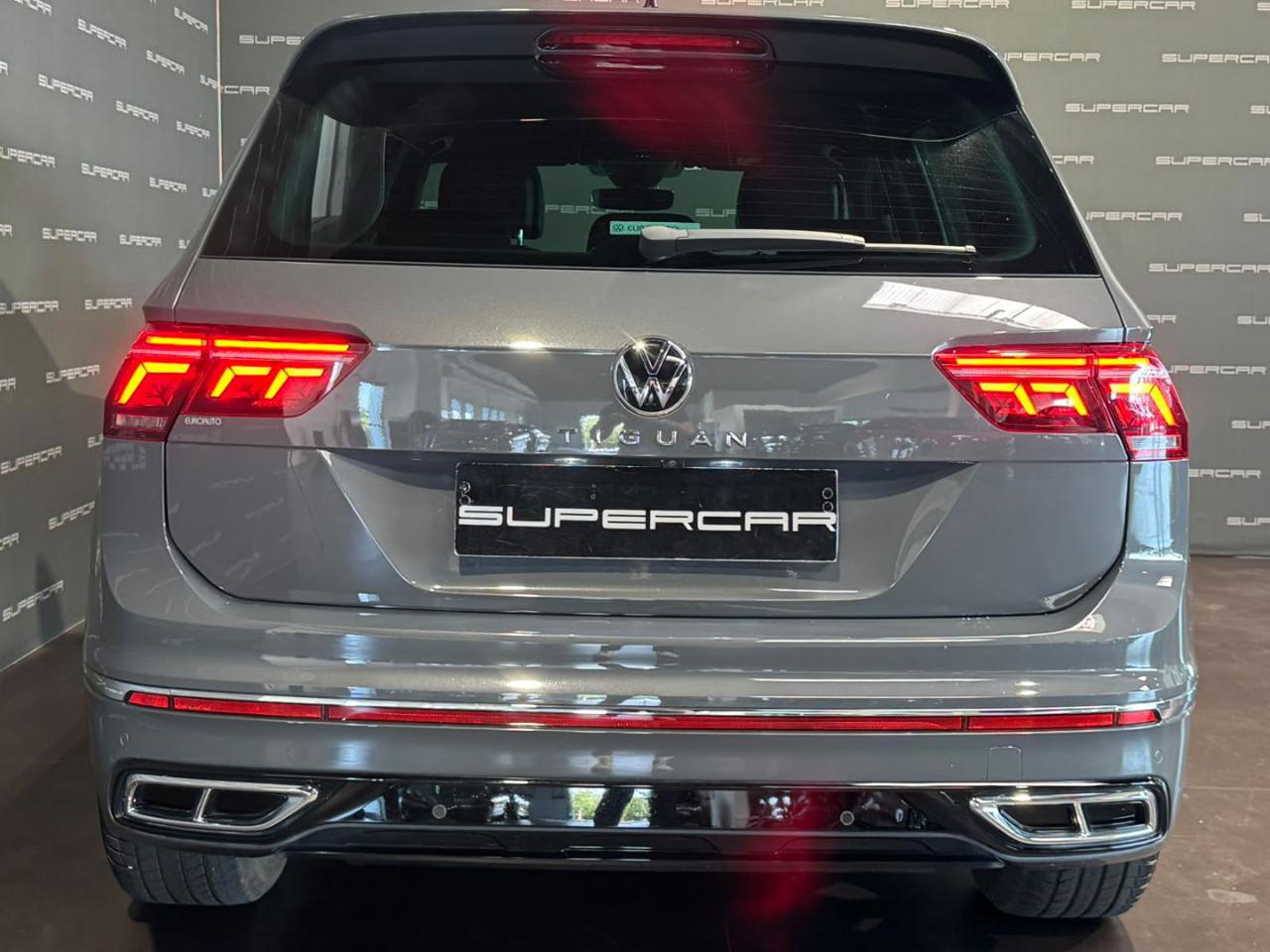 VOLKSWAGEN Tiguan 2.0 TDI 150 CV SCR DSG R-Line - 4