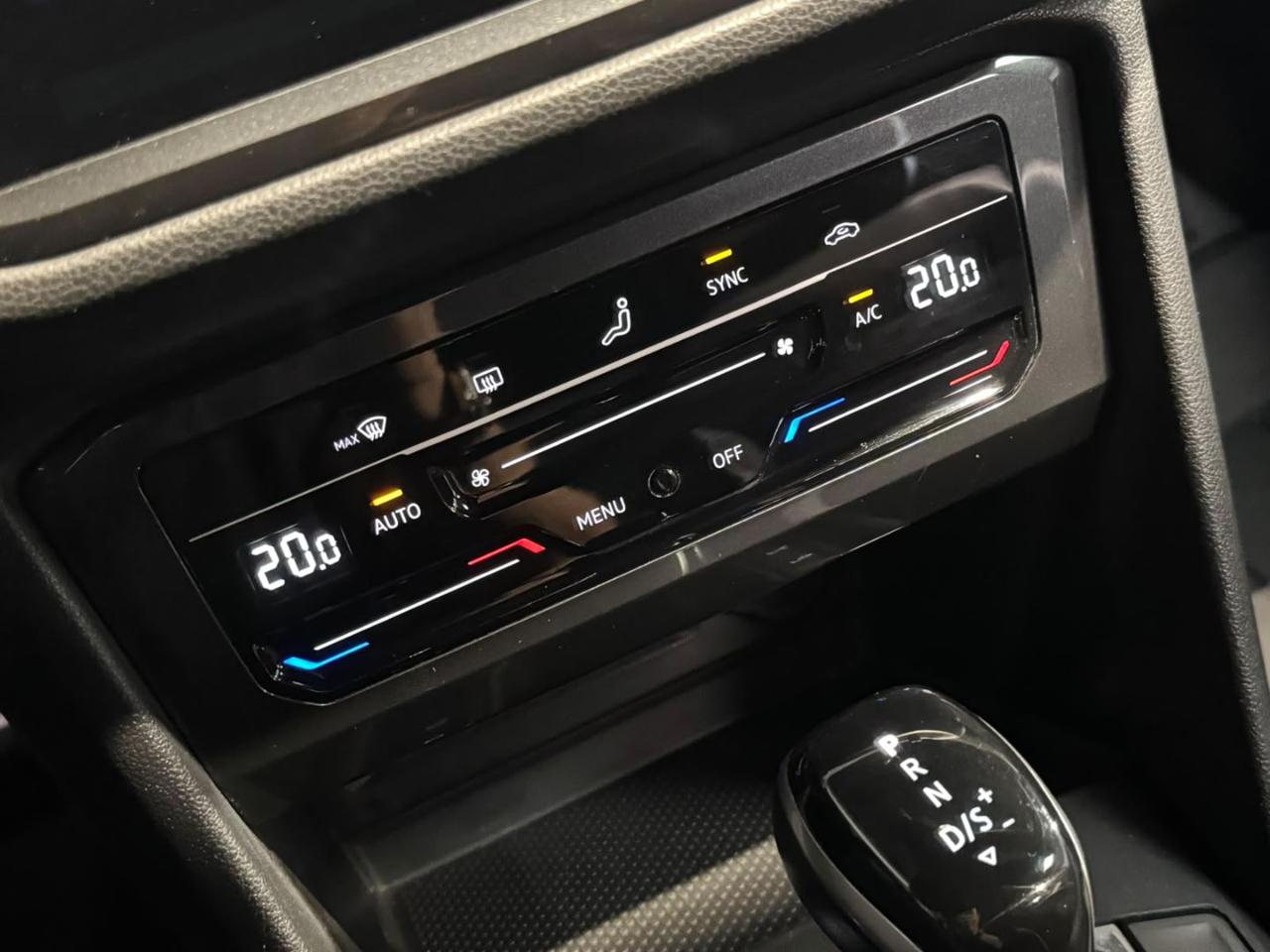 VOLKSWAGEN Tiguan 2.0 TDI 150 CV SCR DSG R-Line - 16