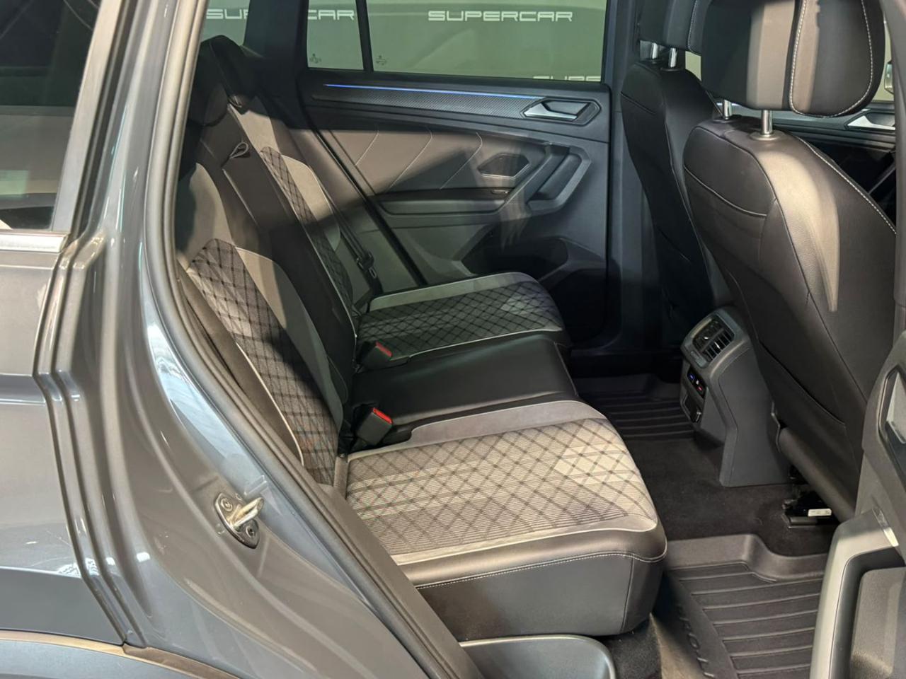 VOLKSWAGEN Tiguan 2.0 TDI 150 CV SCR DSG R-Line - 13