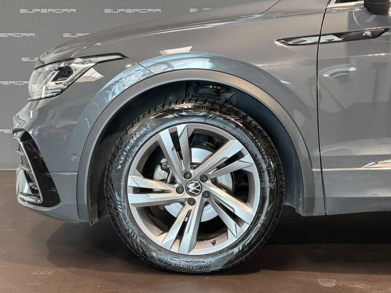 VOLKSWAGEN Tiguan 2.0 TDI 150 CV SCR DSG R-Line - 8