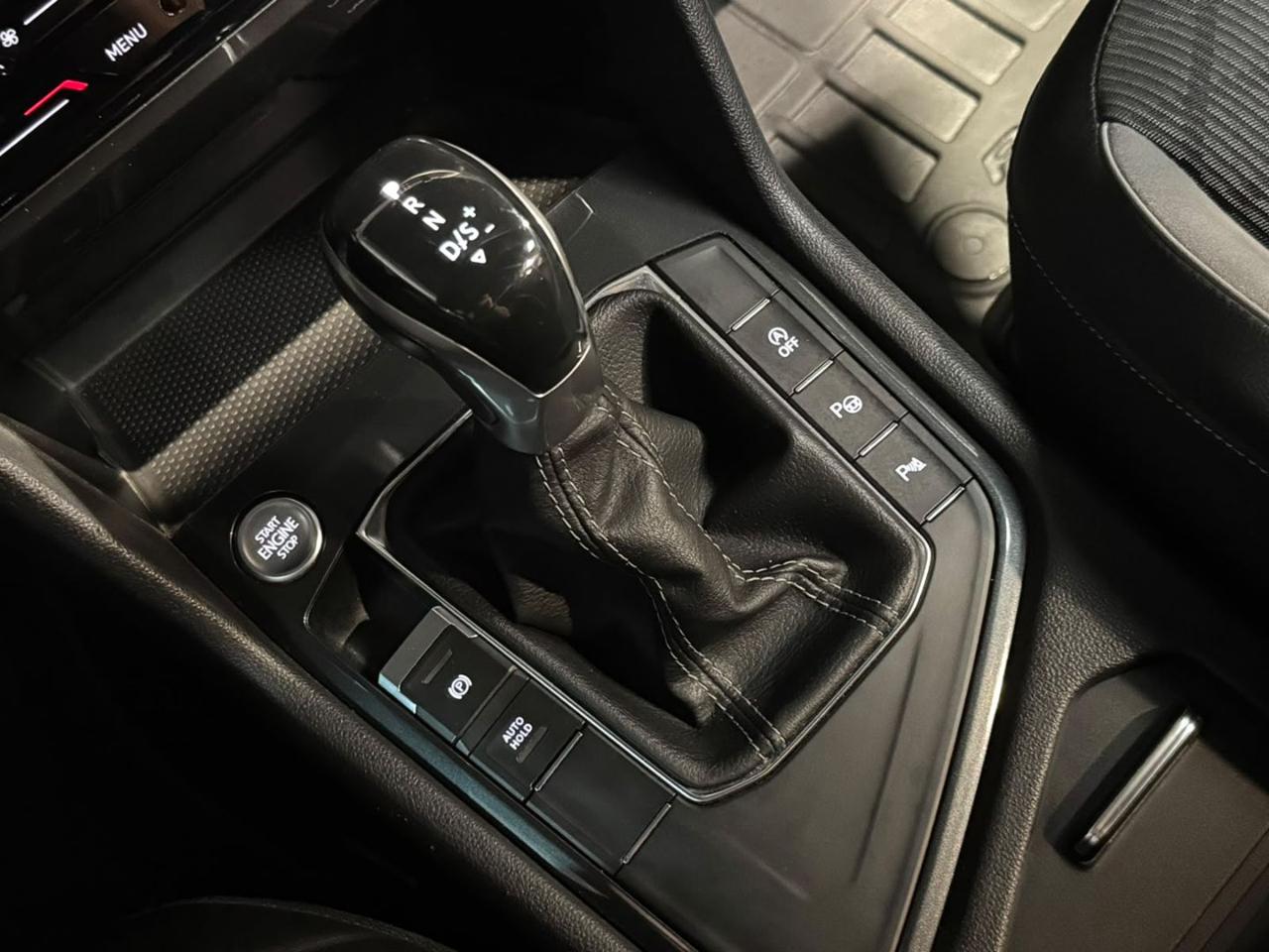 VOLKSWAGEN Tiguan 2.0 TDI 150 CV SCR DSG R-Line - 17