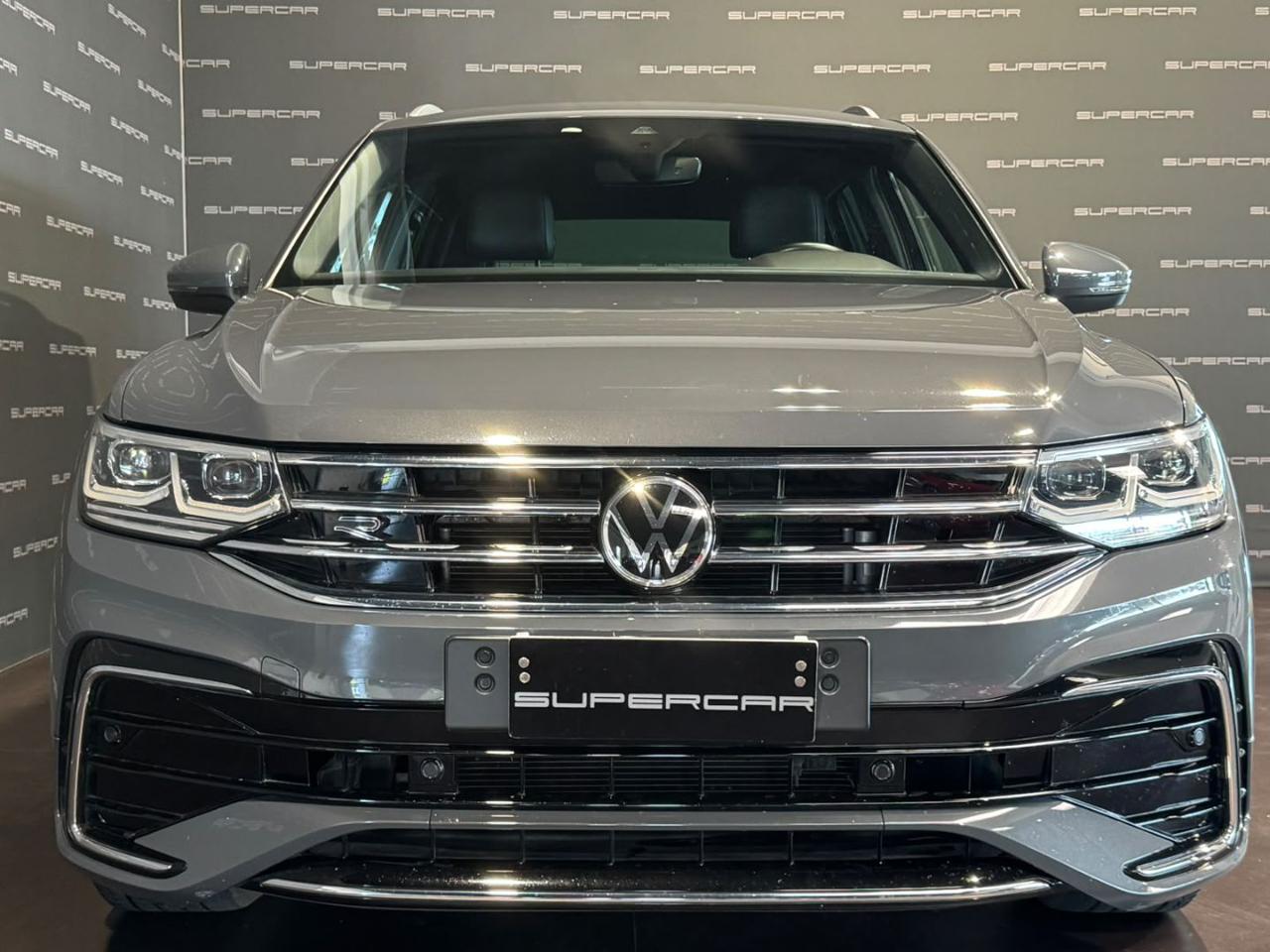 VOLKSWAGEN Tiguan 2.0 TDI 150 CV SCR DSG R-Line - 2