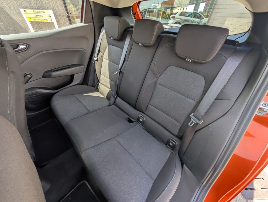 RENAULT Clio SCe 65 CV 5P Equilibre AZIENDALE OK NEOPATENTATI - 22