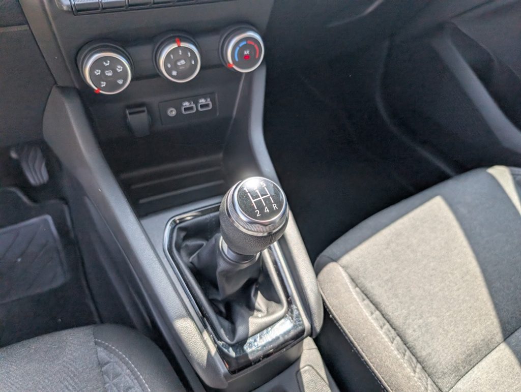 RENAULT Clio SCe 65 CV 5P Equilibre AZIENDALE OK NEOPATENTATI - 28