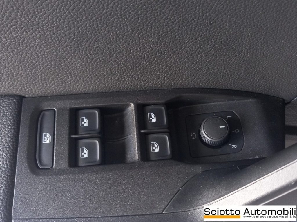 SEAT Arona 1.0 EcoTSI 110 CV XPERIENCE - 12