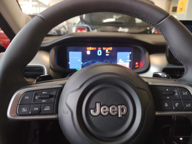 JEEP Avenger — foto 18 di 24
