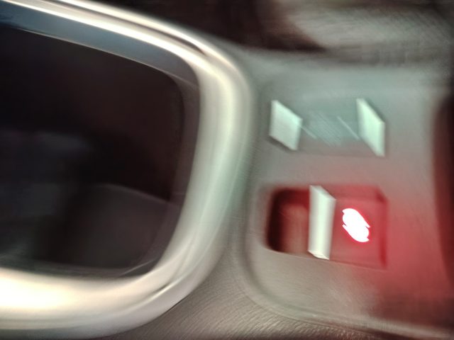 JEEP Avenger — foto 22 di 24