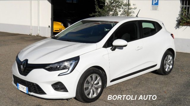RENAULT Clio Bianco pastello