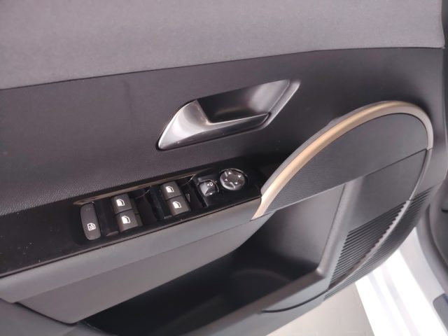 LANCIA Ypsilon — foto 20 di 20