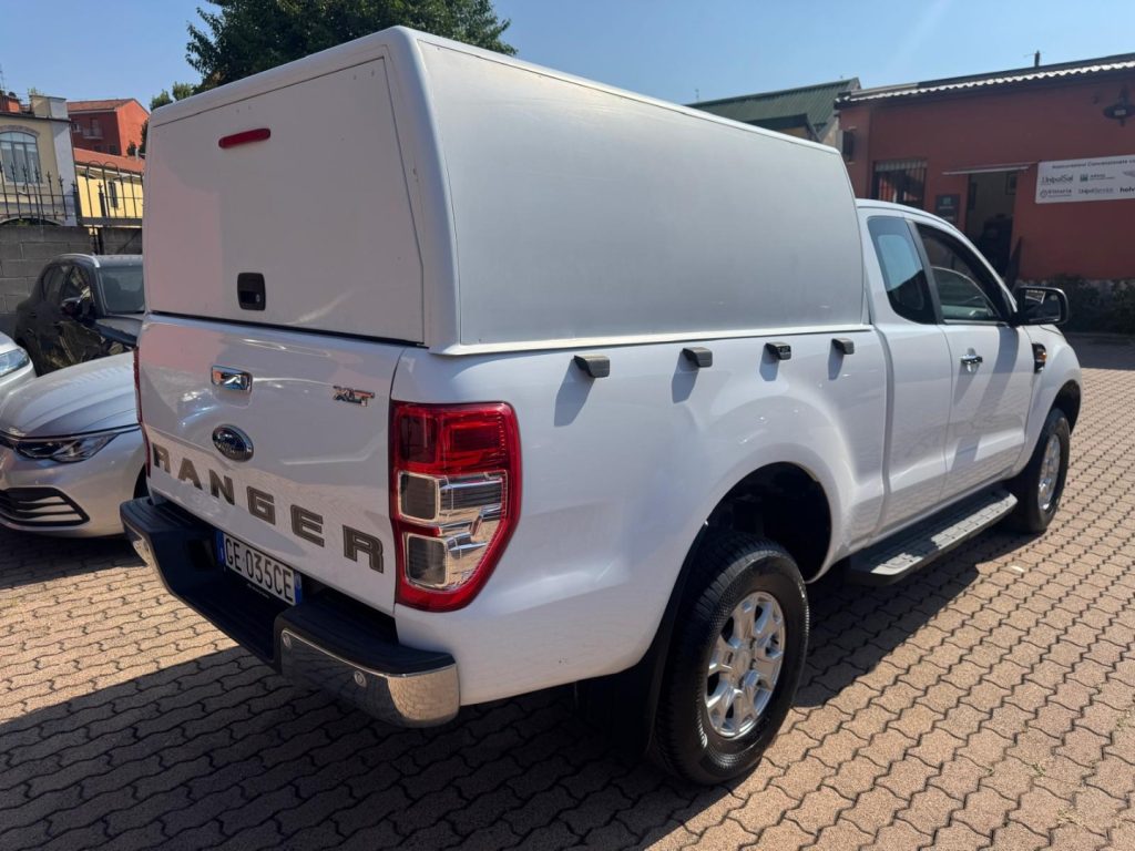 FORD Ranger 2.0 TDCi Super Cab XLT 4 posti - 3