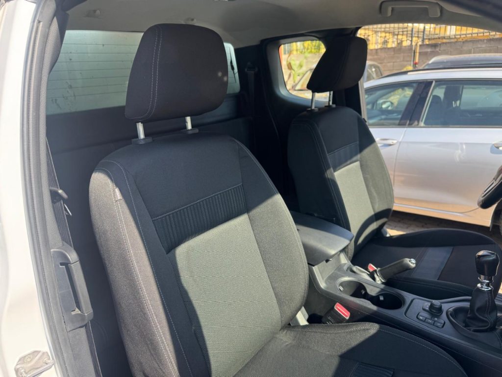 FORD Ranger 2.0 TDCi Super Cab XLT 4 posti - 17
