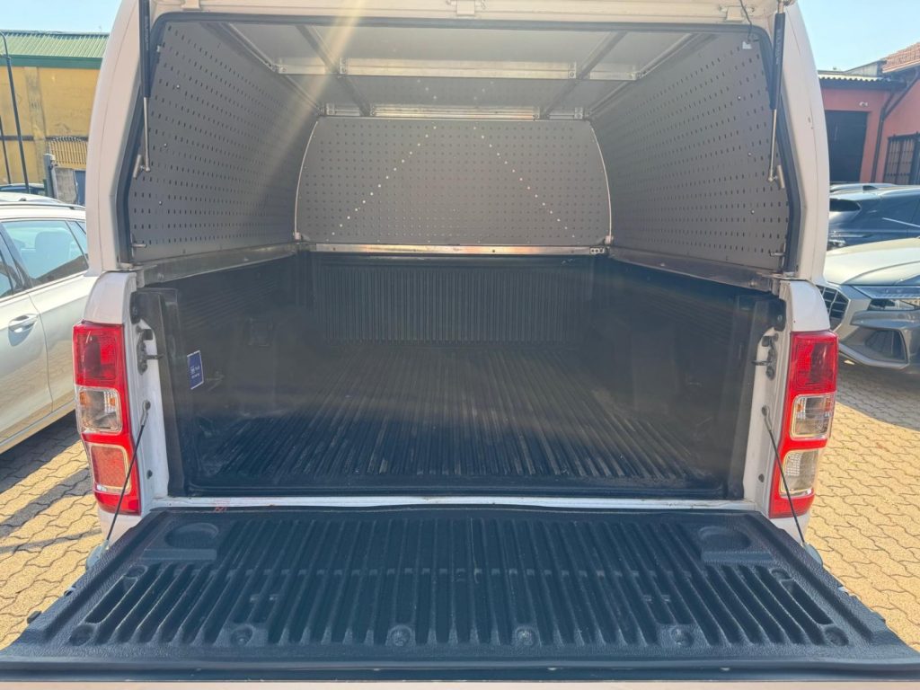 FORD Ranger 2.0 TDCi Super Cab XLT 4 posti - 18
