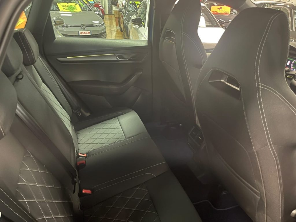 SKODA Karoq 2.0 TDI SCR DSG SportLine C/GRIMALDI SPECIAL DAY - 10