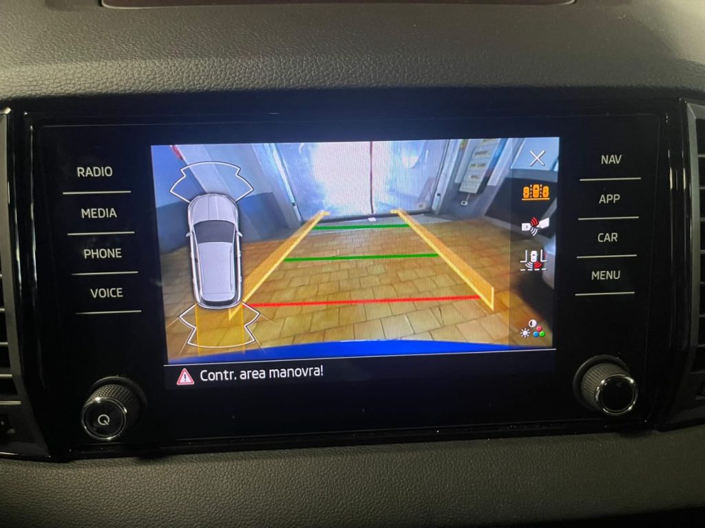 SKODA Karoq 2.0 TDI SCR DSG SportLine C/GRIMALDI SPECIAL DAY - 24