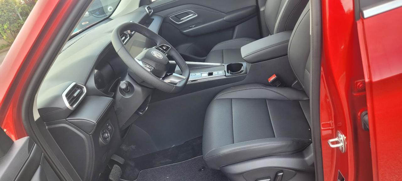MG ZS 1.5 Hybrid+ Luxury - 6