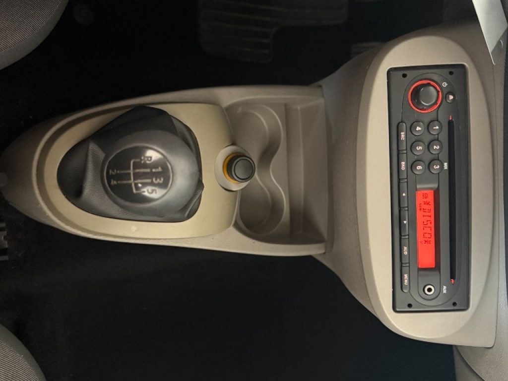RENAULT Twingo 1.2 16V Sport & Sound - 18