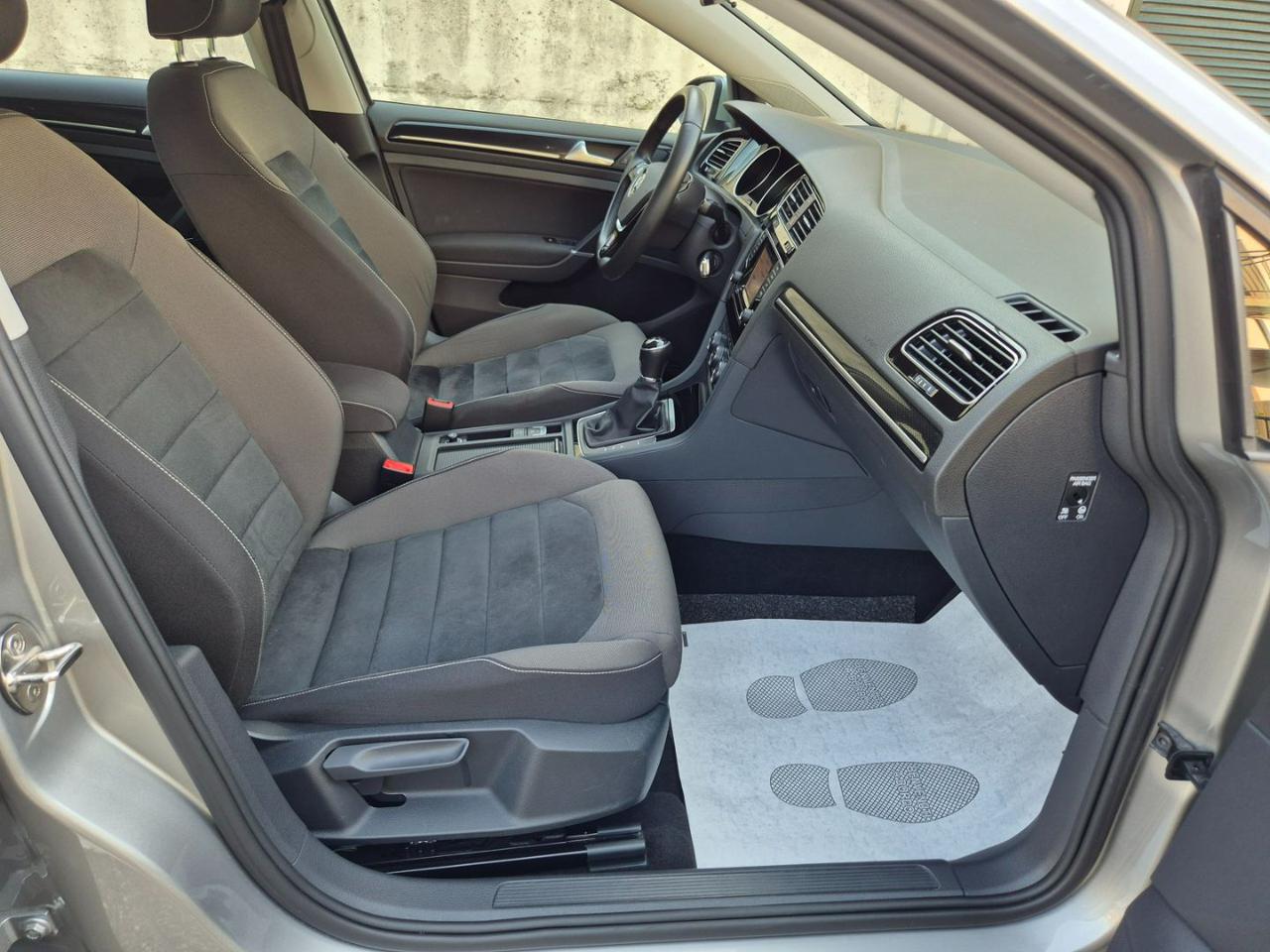 VOLKSWAGEN Golf 1.6 TDI 110 CV 5p. Highline BlueMotion Technology - 14