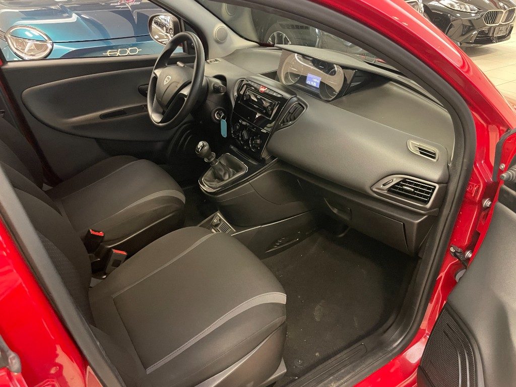 LANCIA Ypsilon 1.2 69 CV 5 porte Silver - 9