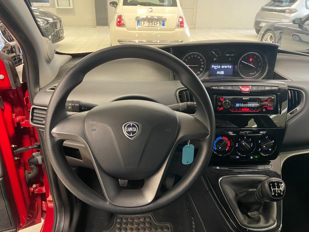 LANCIA Ypsilon 1.2 69 CV 5 porte Silver - 10