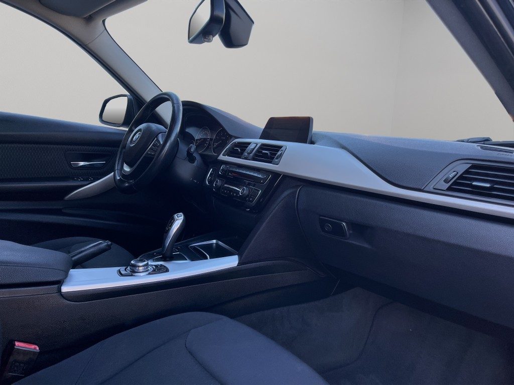 BMW 318 d Touring 150CV - 9