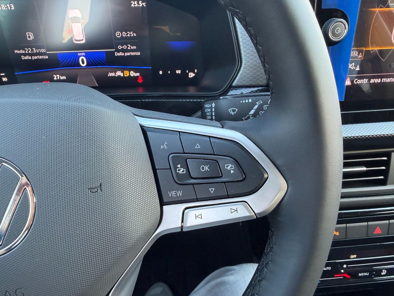 VOLKSWAGEN T-Cross 1.0 TSI EDITION PLUS NAVI+R-CAM+SENS.PARK 360°+KM0 - 27