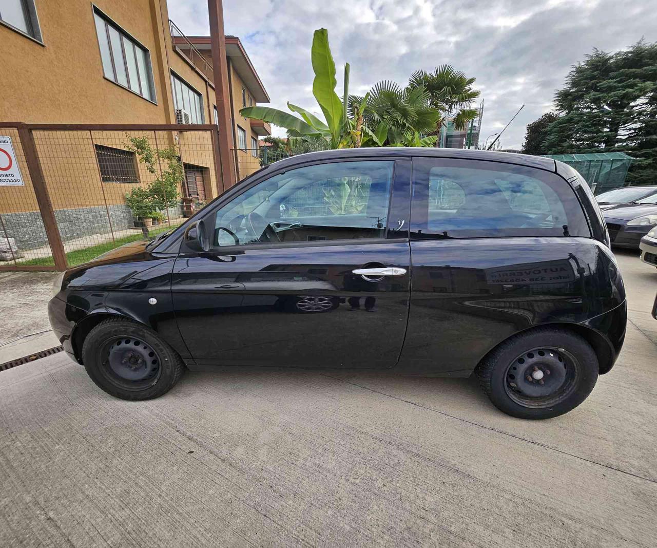 LANCIA Ypsilon 1.2 Versus NEOPATENTATI OK!!! - 4
