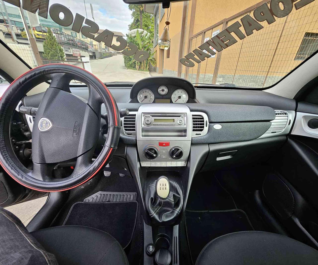 LANCIA Ypsilon 1.2 Versus NEOPATENTATI OK!!! - 12