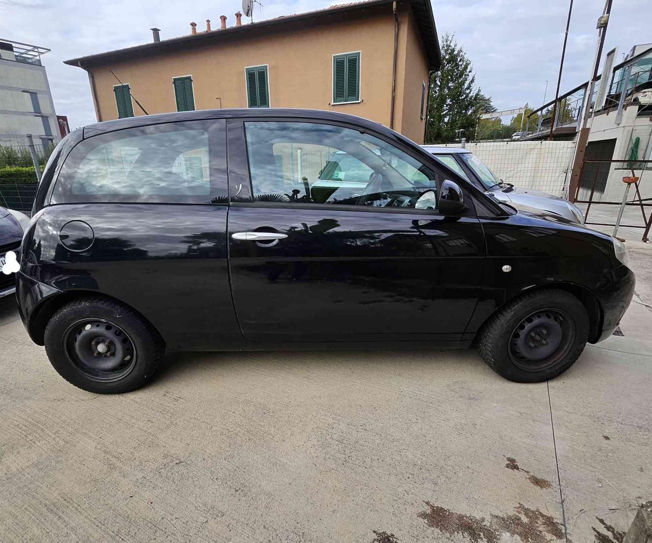 LANCIA Ypsilon 1.2 Versus NEOPATENTATI OK!!! - 8