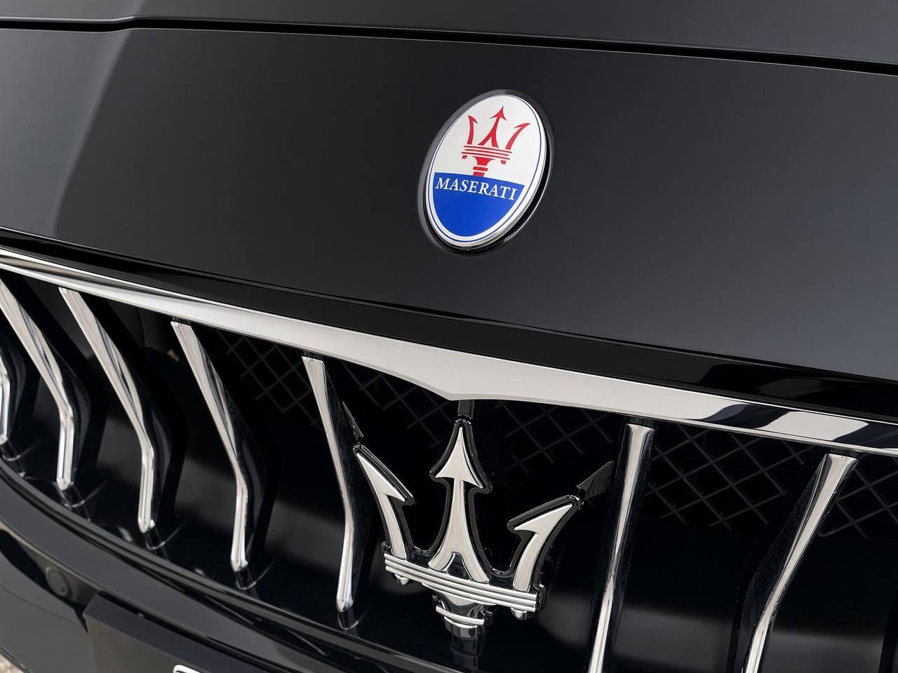 MASERATI Ghibli V6 Gransport - 32