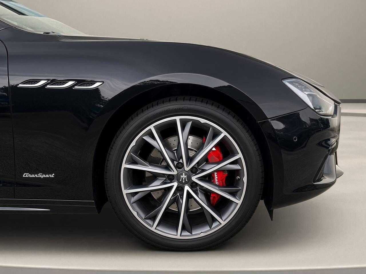 MASERATI Ghibli V6 Gransport - 41