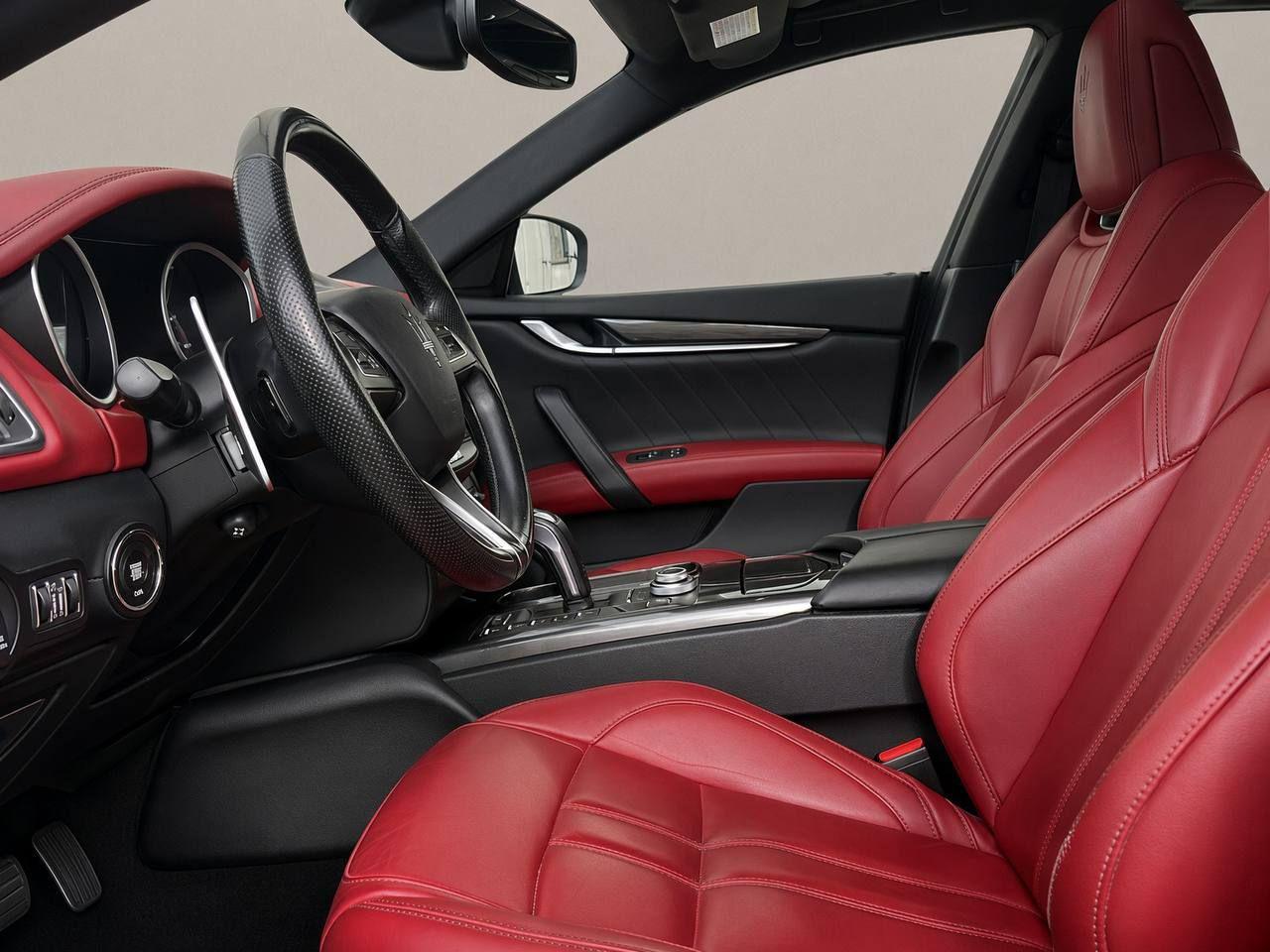MASERATI Ghibli V6 Gransport - 8