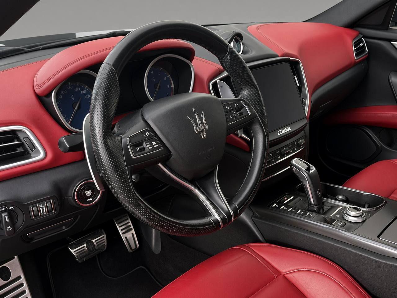 MASERATI Ghibli V6 Gransport - 18