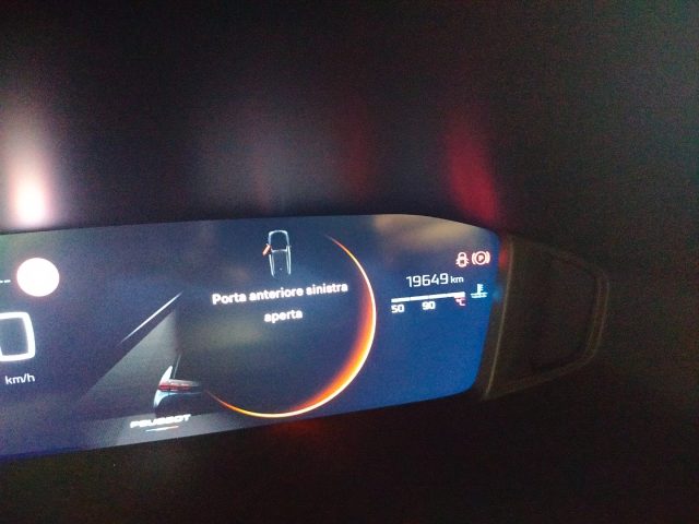 PEUGEOT 2008 — foto 20 di 29