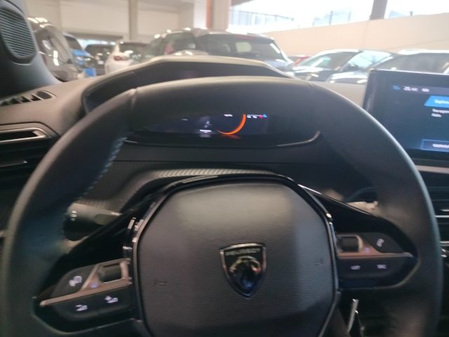 PEUGEOT 2008 — foto 25 di 29