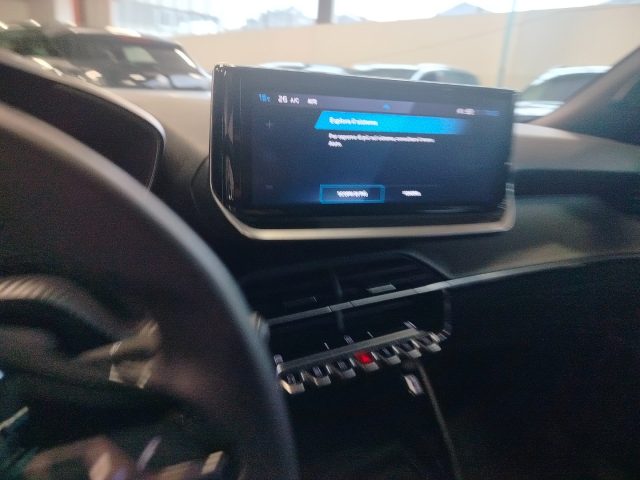 PEUGEOT 2008 — foto 26 di 29