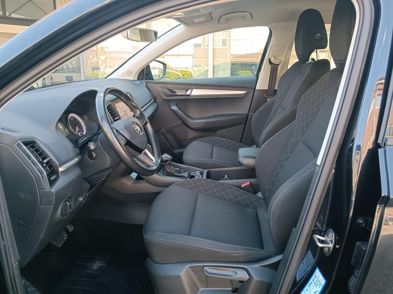 SKODA Karoq 1.6 TDI SCR DSG Ambition - 8