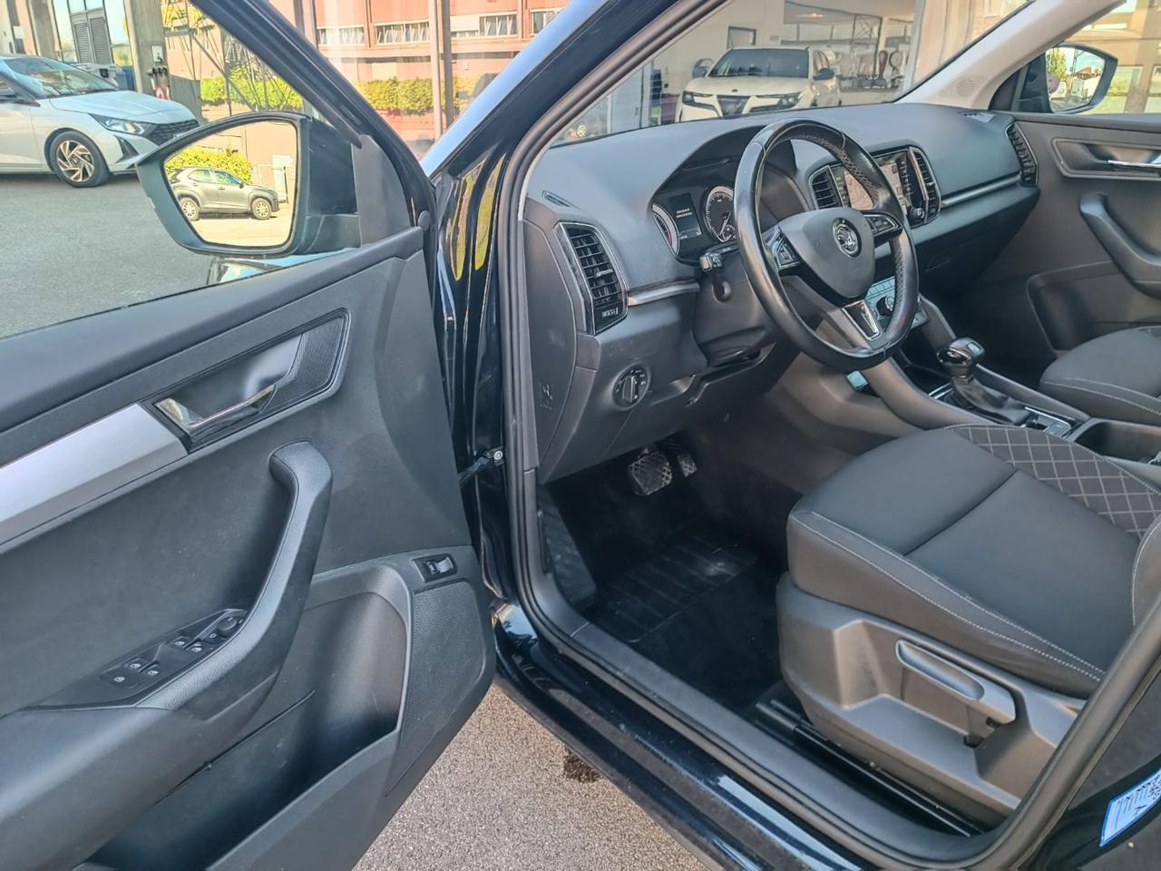 SKODA Karoq 1.6 TDI SCR DSG Ambition - 4
