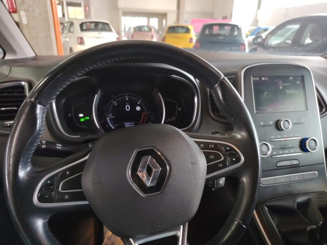 RENAULT Scenic — foto 23 di 23