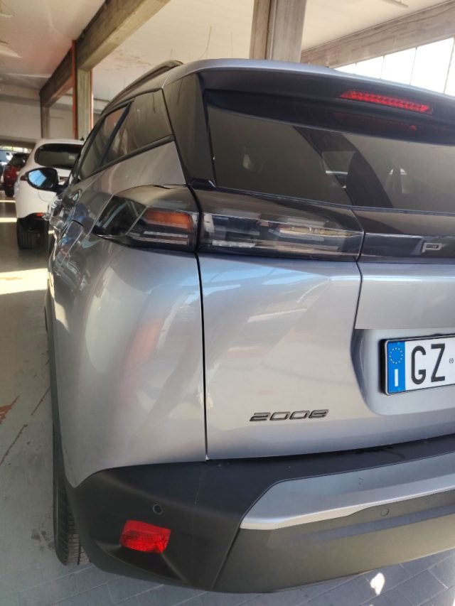 PEUGEOT 2008 — foto 12 di 26