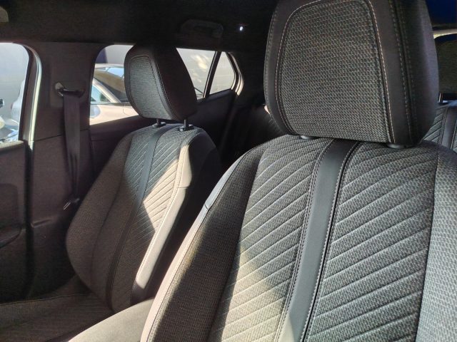 PEUGEOT 2008 — foto 16 di 26