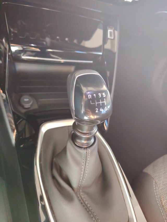 PEUGEOT 2008 — foto 19 di 26