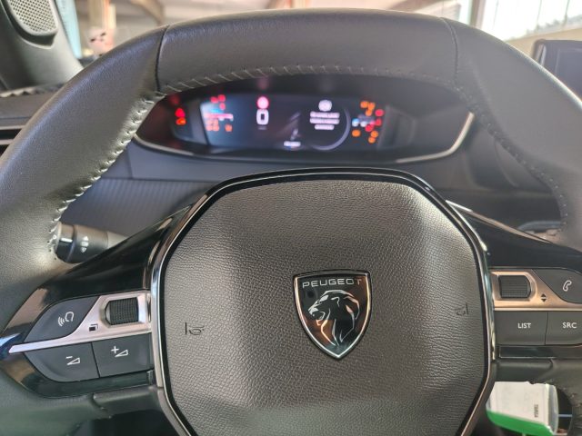 PEUGEOT 2008 — foto 21 di 26
