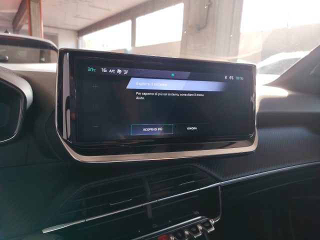 PEUGEOT 2008 — foto 22 di 26
