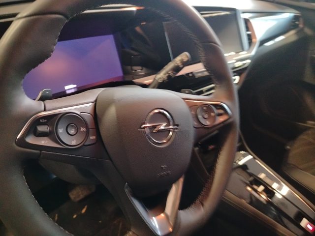 OPEL Grandland — foto 20 di 25