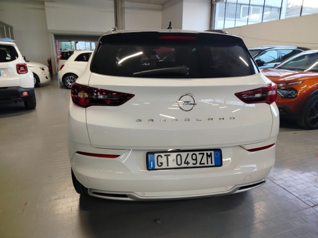 OPEL Grandland — foto 10 di 25